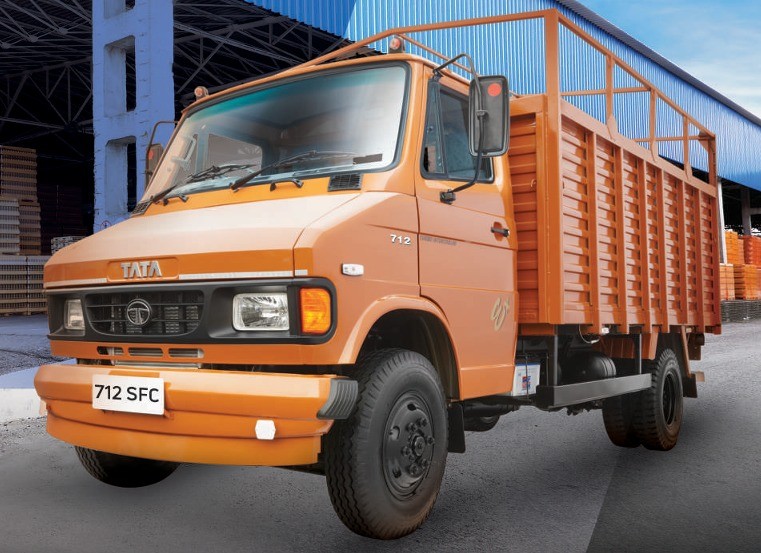 Tata 712 SFC - orange 1